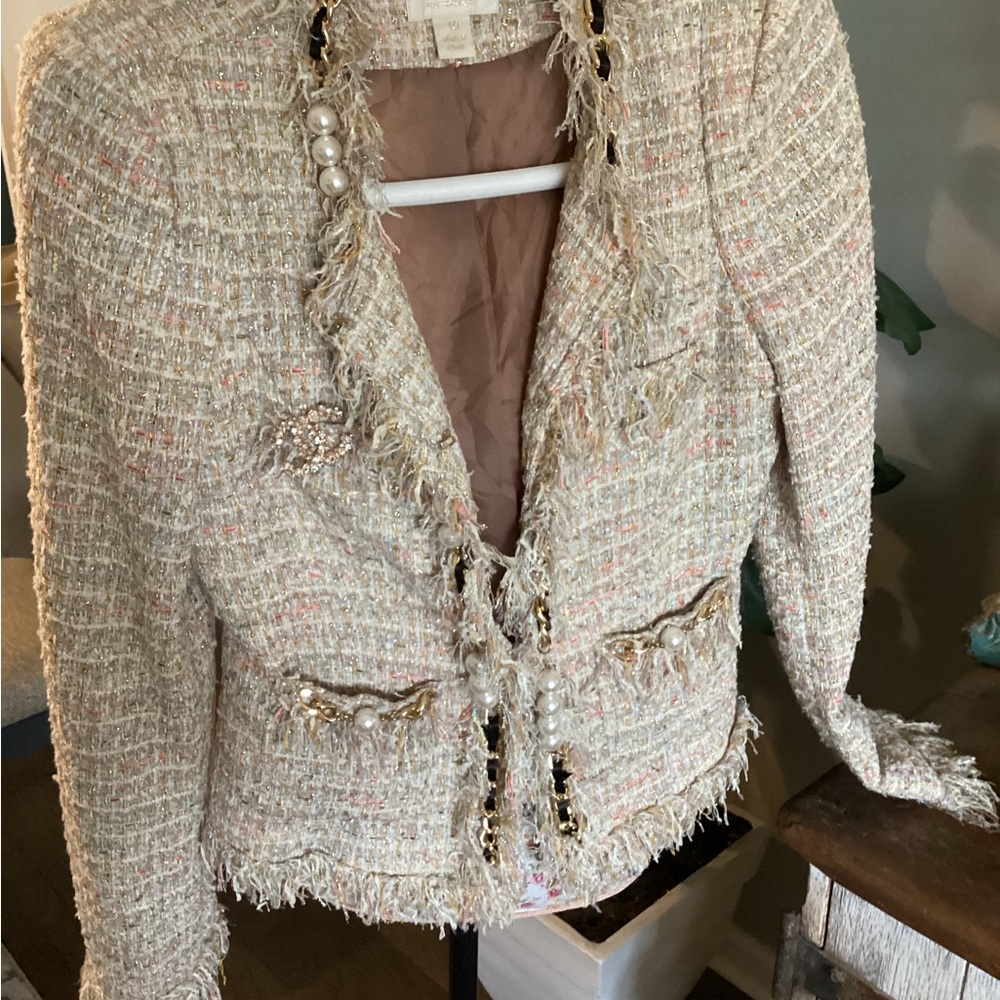 Gorgeous jacket - Picture 10 of 11
